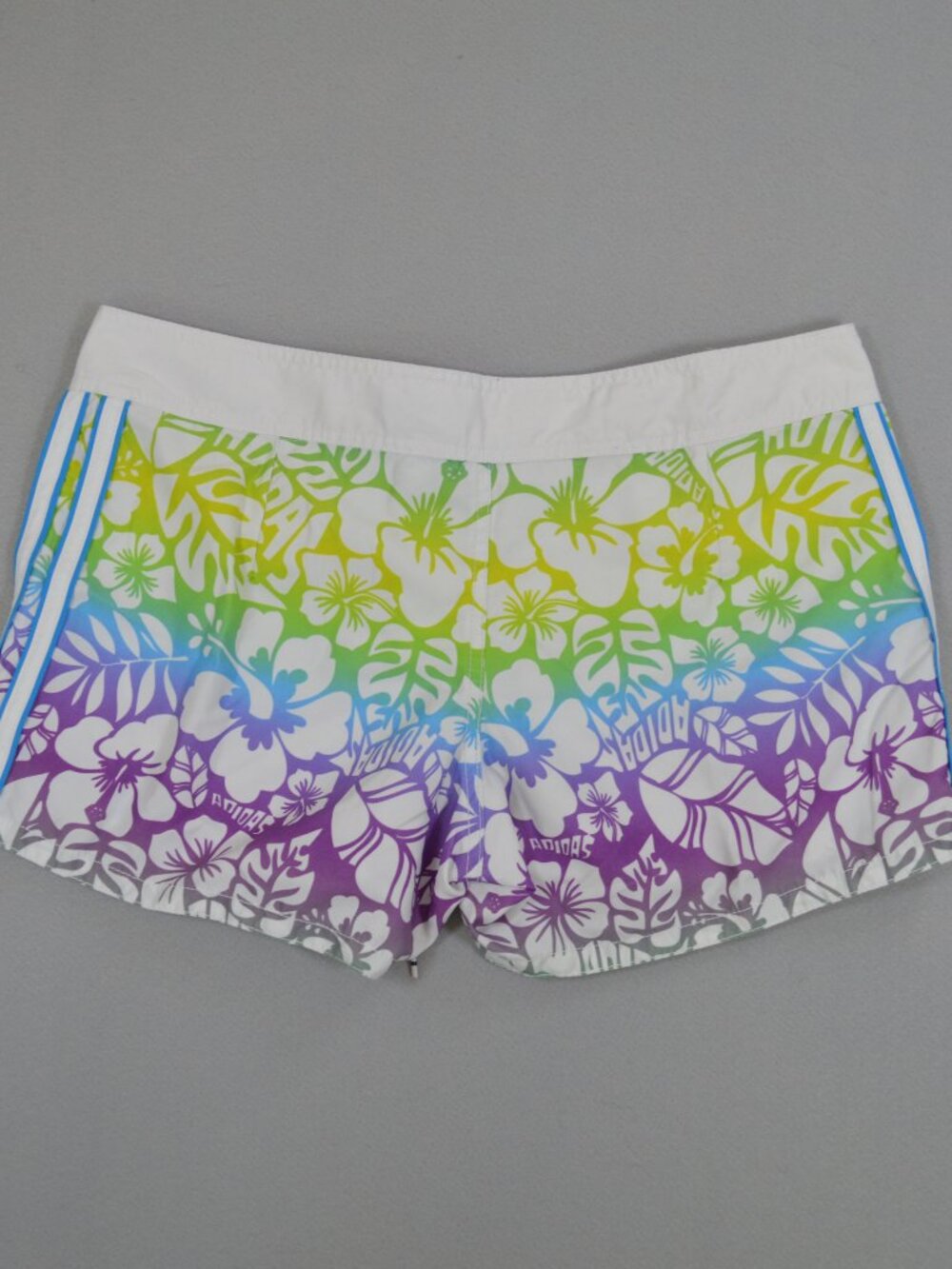 ๐ Adidas Rainbow Floral Board Shorts Swim Trunks Beach Pool S 8/9 - Picture 5 of 14